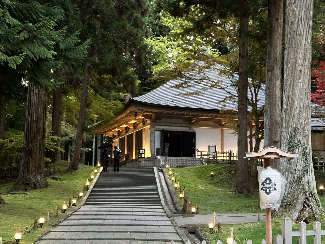 平泉・中尊寺の金色堂