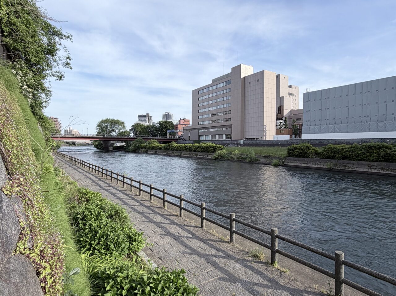 材木町から川沿い散策