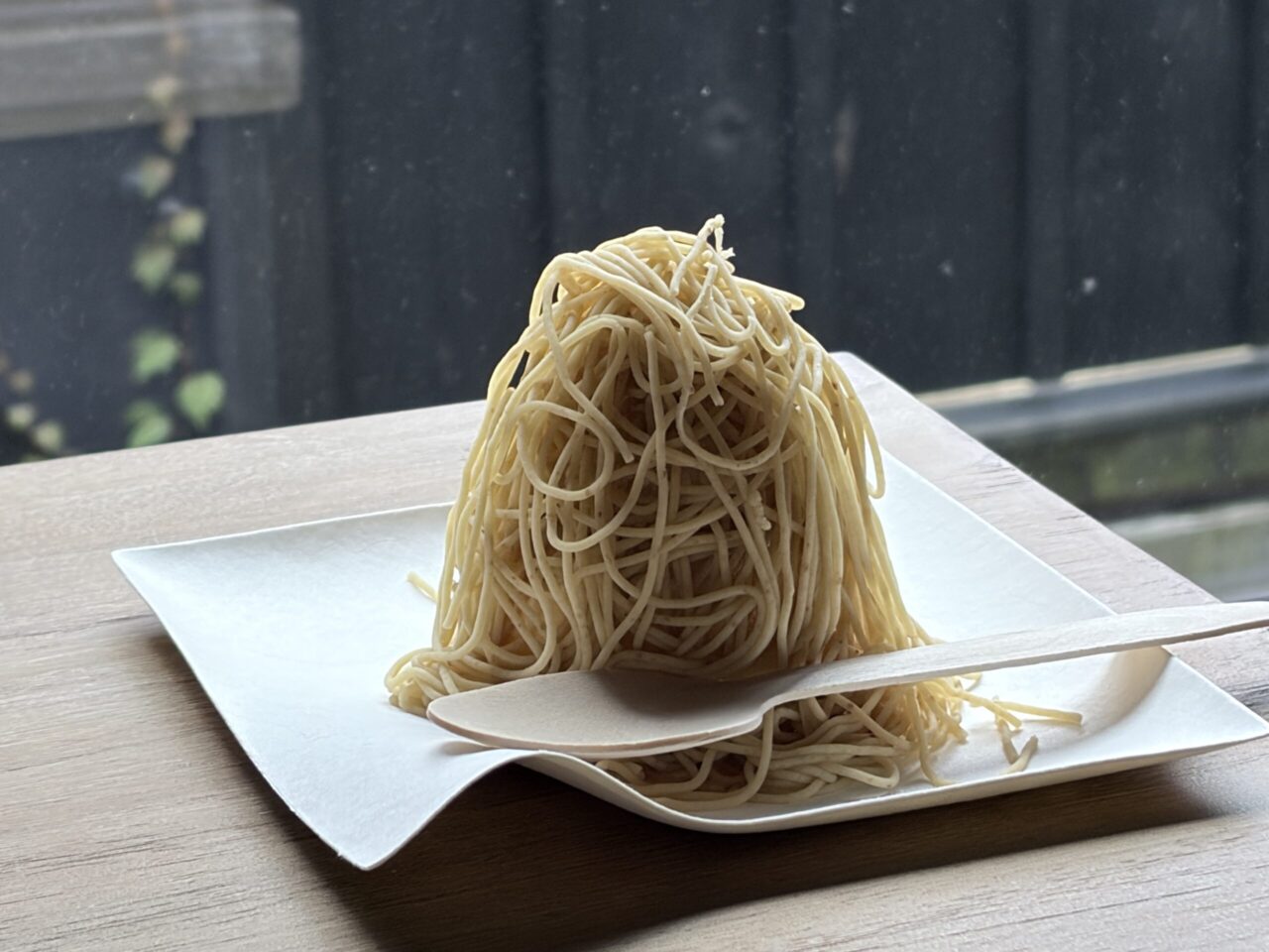 RÉGAL RITZの絞りたてモンブラン